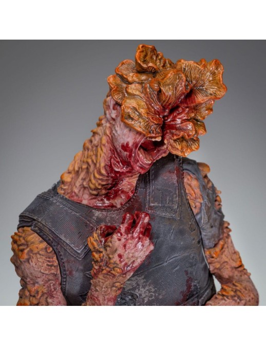 Dark Horse The Last of Us Part II Armored Clicker