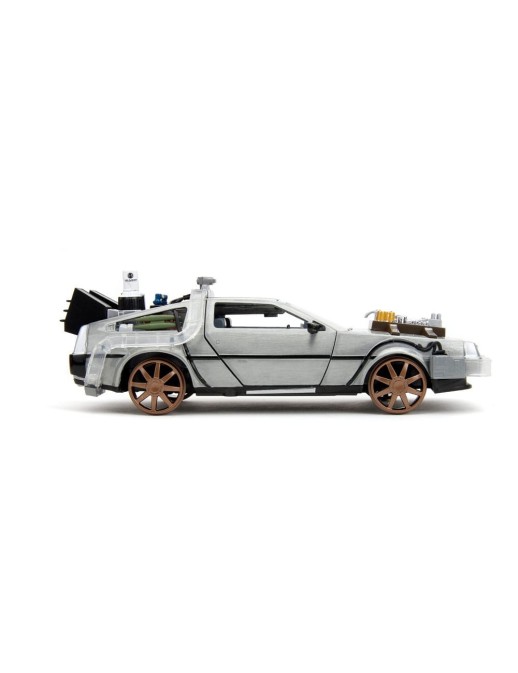 Jada Toys Diecast Model 1/24 Scale Back To The Future III DMC Delorean Time Machine Railroad Wheels