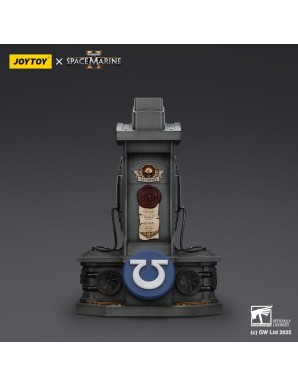 Joy Toy Warhammer 40,000 Space Marine 2 Ultramarines Lieutenant Titus Helmet Replica with Display Stand