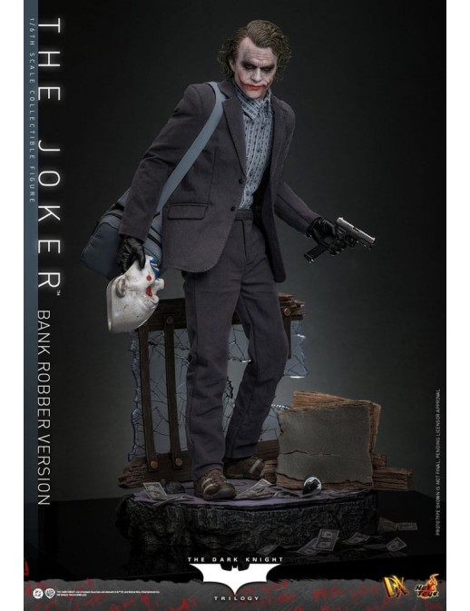 Hot Toys Movie Masterpiece Batman The Dark Knight The Joker Bank Robber Version 1/6 Scale Collectible Figure