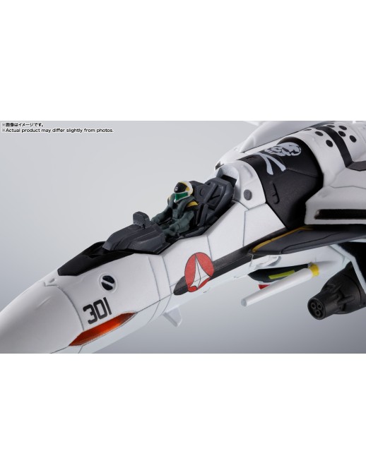 Bandai Hi-Metal R Macross Zero VF-0S Phoenix + QF-2200D-B Ghost Roy Focker Custom