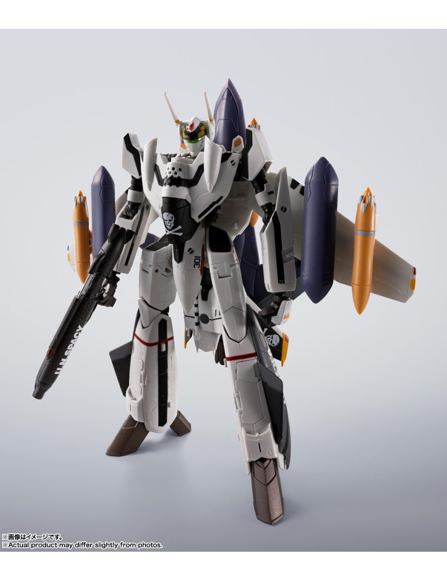 Bandai Hi-Metal R Macross Zero VF-0S Phoenix + QF-2200D-B Ghost Roy Focker Custom Bandai Hi-Metal R Macross Zero VF-0S Phoenix + QF-2200D-B Ghost Roy Focker Custom