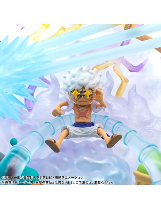 Bandai Premium One Piece World Collectable Figure Premium Monkey D. Luffy Gear 5 Special Figure