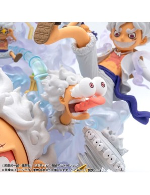 Bandai Premium One Piece World Collectable Figure Premium Monkey D. Luffy Gear 5 Special Figure