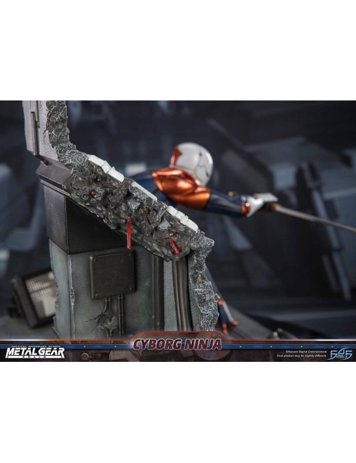 First 4 Figures Metal Gear Solid Cyborg Ninja Gray Fox