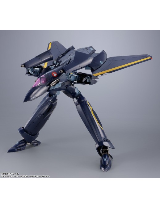 Bandai DX Chogokin Macross 7 VF-17S Nightmare Stealth Valkyrie Gamlin Kizaki Custom