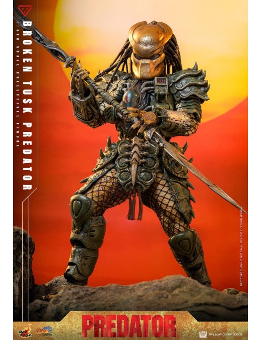 Hot Toys Comic Masterpiece Alien VS Predator Broken Tusk Predator 1/6 Scale Collectible Figure