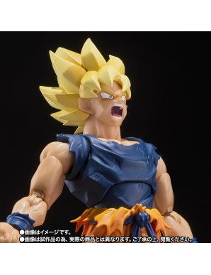 Bandai S.H. Figuarts Dragon Ball Z Son Goku Super Saiyan Warrior of Rage