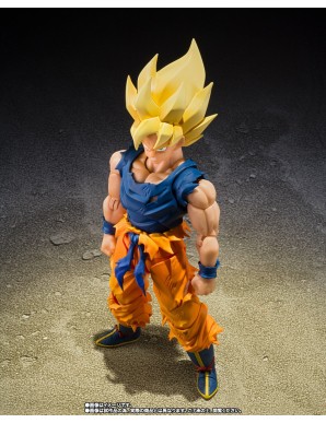 Bandai S.H. Figuarts Dragon Ball Z Son Goku Super Saiyan Warrior of Rage