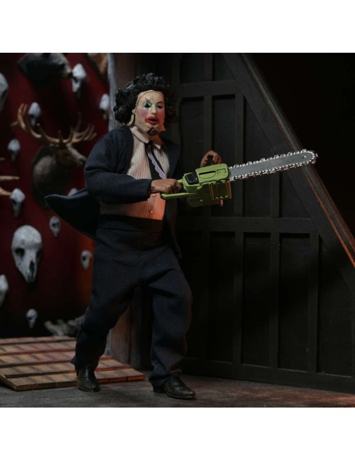 Neca Texas Chainsaw Massacre Leatherface with Pretty Woman Mask Clothed Neca Texas Chainsaw Massacre Leatherface with Pretty Woman Mask Clothed