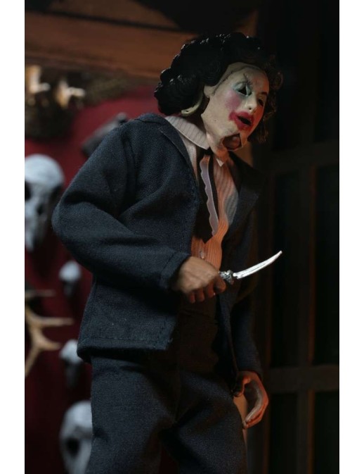 Neca Texas Chainsaw Massacre Leatherface with Pretty Woman Mask Clothed Neca Texas Chainsaw Massacre Leatherface with Pretty Woman Mask Clothed