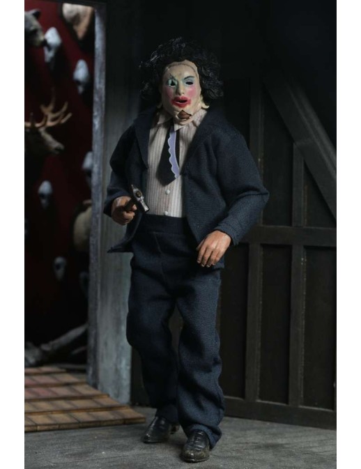 Neca Texas Chainsaw Massacre Leatherface with Pretty Woman Mask Clothed Neca Texas Chainsaw Massacre Leatherface with Pretty Woman Mask Clothed