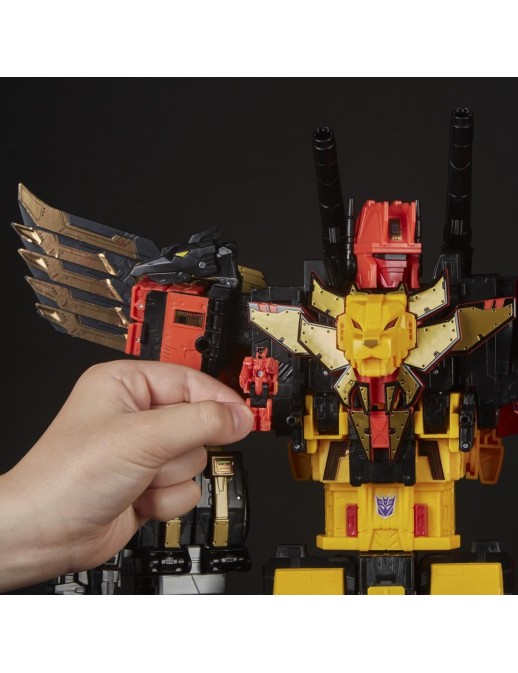 Hasbro Transformers Power of the Primes Titan Class Predaking