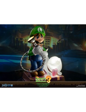 First 4 Figures Luigi Mansion 3 Deluxe Version