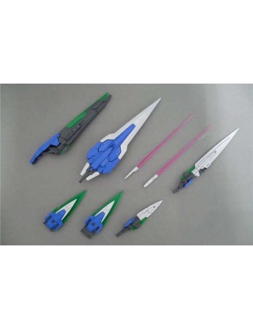 Bandai High Grade HG 1/144 Mobile Suit Gundam GN-0000/7S 00 Gundam Seven Sword