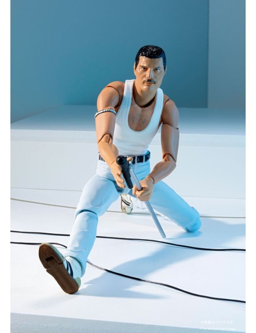Bandai S.H. Figuarts The Queen Freddie Mercury Live Aid 1985