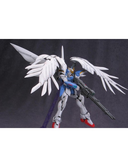 Bandai Master Grade MG 1/100 Mobile Suit Gundam XXXG-00W0 Wing Gundam Zero Custom EW Version