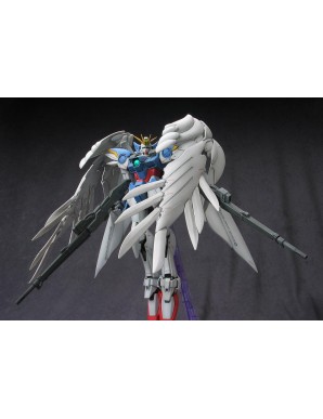 Bandai Master Grade MG 1/100 Mobile Suit Gundam XXXG-00W0 Wing Gundam Zero Custom EW Version