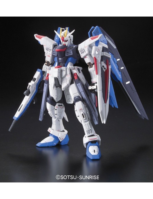 Bandai Real Grade RG 1/144 Mobile Suit Gundam ZGMF-X10A Freedom Gundam