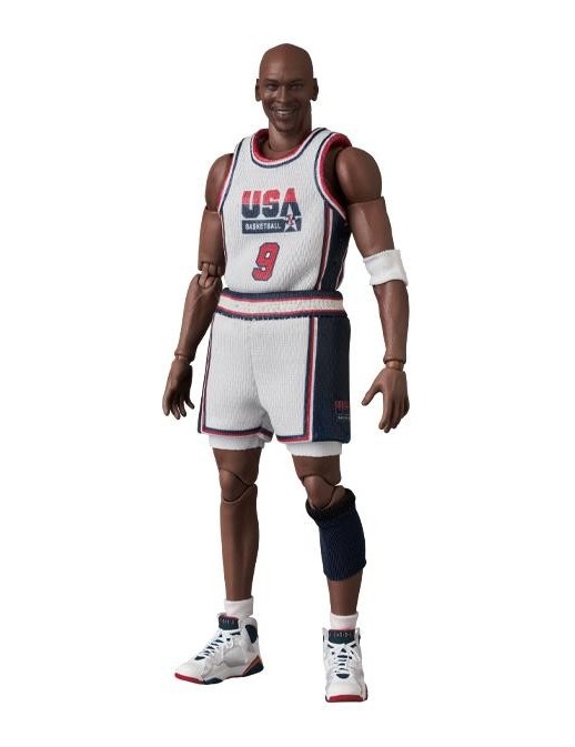 Medicom Toy MAFEX Michael Jordan 1992 Team USA