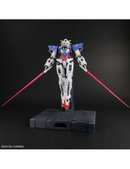 Bandai Perfect Grade PG 1/60 Mobile Suit Gundam GN-001 Gundam Exia