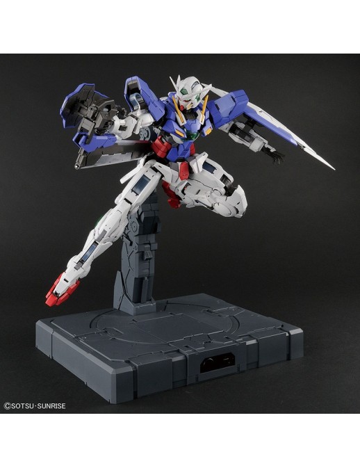 Bandai Perfect Grade PG 1/60 Mobile Suit Gundam GN-001 Gundam Exia