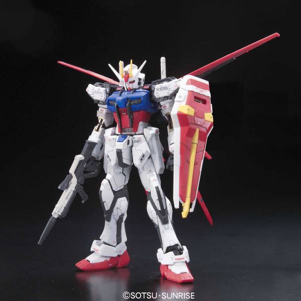 BANDAI REAL GRADE RG 1/144 MOBILE SUIT GUNDAM GAT-X105+AQM/E-X01 AILE STRIKE GUNDAM