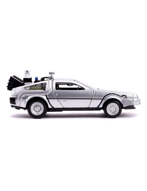 Jada Toys Diecast Model 1/32 Scale Back To The Future II DMC Delorean Time Machine