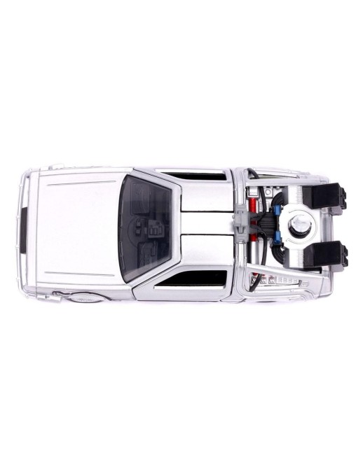 Jada Toys Diecast Model 1/32 Scale Back To The Future II DMC Delorean Time Machine