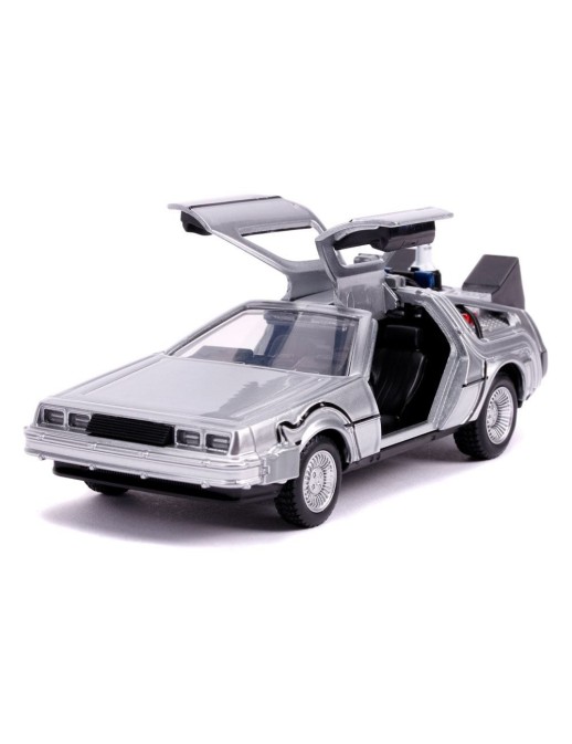 Jada Toys Diecast Model 1/32 Scale Back To The Future II DMC Delorean Time Machine