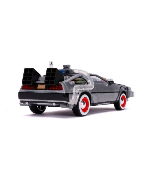 Jada Toys Diecast Model 1/24 Scale Back To The Future III DMC Delorean Time Machine