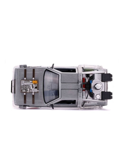 Jada Toys Diecast Model 1/24 Scale Back To The Future III DMC Delorean Time Machine