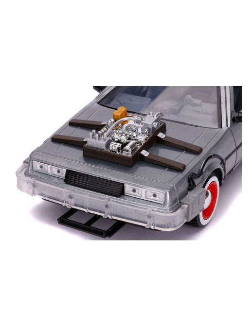 Jada Toys Diecast Model 1/24 Scale Back To The Future III DMC Delorean Time Machine
