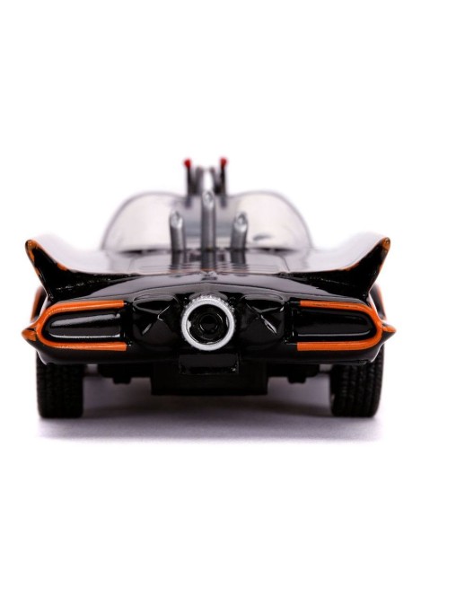 Jada Toys Diecast Model 1/32 Scale Batman 1966 TV Series Batmobile with Figure