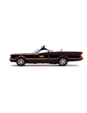 Jada Toys Diecast Model 1/32 Scale Batman 1966 TV Series Batmobile with Figure