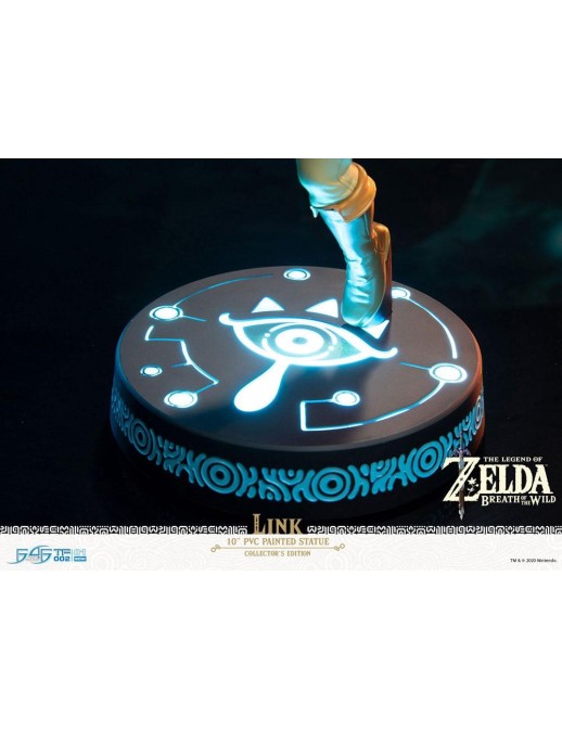 First 4 Figures The Legend of Zelda Breath of the Wild Link Collector's Edition