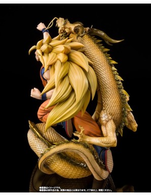 Bandai Figuarts Zero Dragon Ball Z Son Goku Super Saiyan 3 Dragon Fist Explosion
