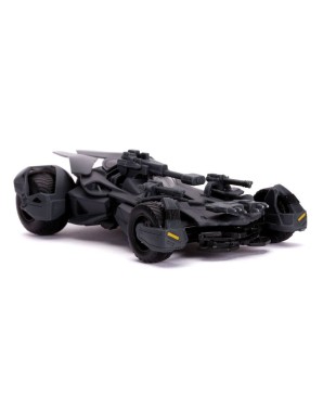 Jada Toys Diecast Model 1/32 Scale Justice League Batmobile with Figure