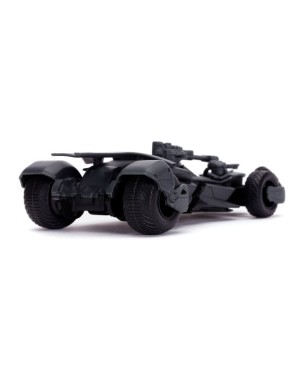 Jada Toys Diecast Model 1/32 Scale Justice League Batmobile with Figure