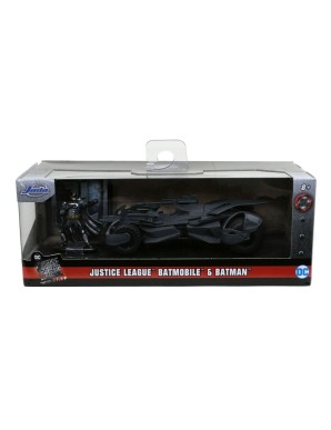 Jada Toys Diecast Model 1/32 Scale Justice League Batmobile with Figure