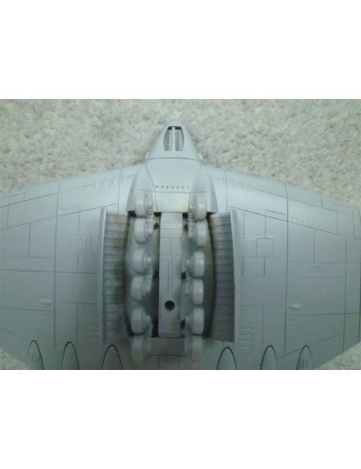 Aoshima Plamo Conan il Ragazzo del Futuro Flying Fortress Gigant 1/700 Scale Model Kit