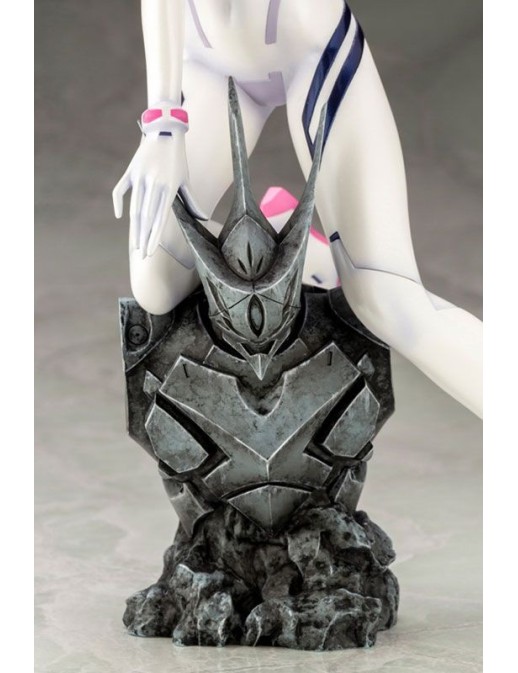 Kotobukiya Evangelion Thrice Upon a Time Mari Makinami Illustrious White Plugsuit Version