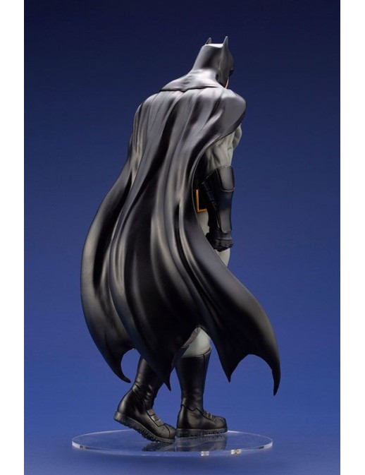 Kotobukiya ARTFX DC Universe Batman Last Knight on Earth