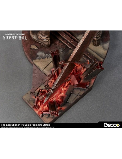 Gecco Silent Hill x Dead by Daylight The Executioner Premium Statue 1/6 Scale