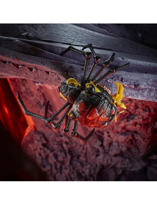Hasbro Transformers Kingdom WFC-K5 Blackarachnia