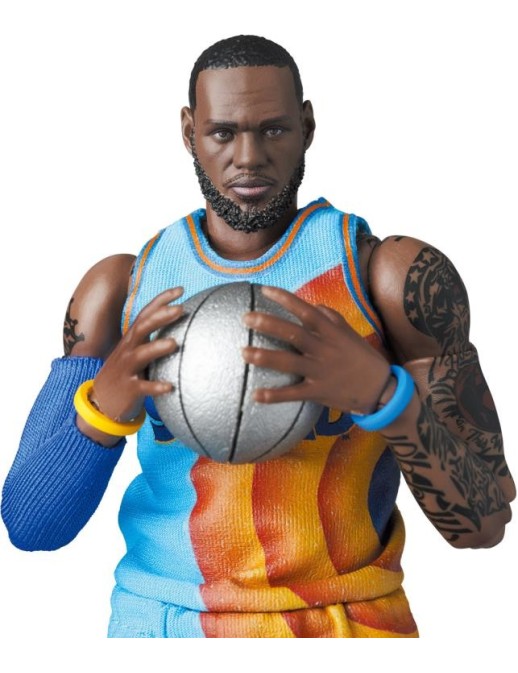 Medicom Toy MAFEX Space Jam A New Legacy LeBron James