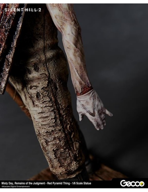 Gecco Silent Hill 2 Misty Day Remains of the Judgment Red Pyramid Thing 1/6 Scale Statue
