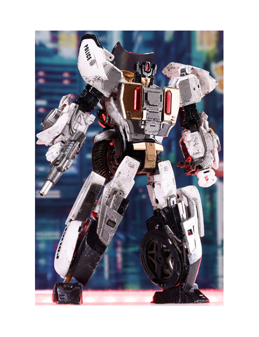 Generation Toys GT-08 Transformers Guardian Battle Damage Version