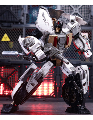Generation Toys GT-08 Transformers Guardian Battle Damage Version