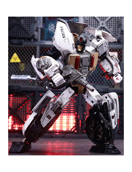 Generation Toys GT-08 Transformers Guardian Battle Damage Version